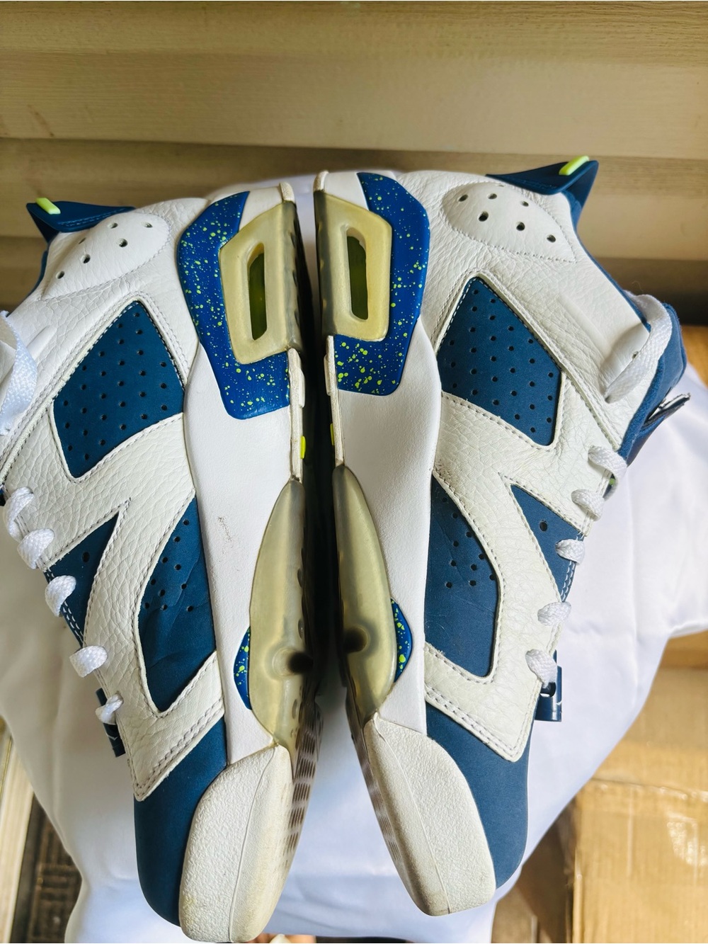 Men Nike Air Jordan 6 Low "Ghost Green" - Picture 9 of 13